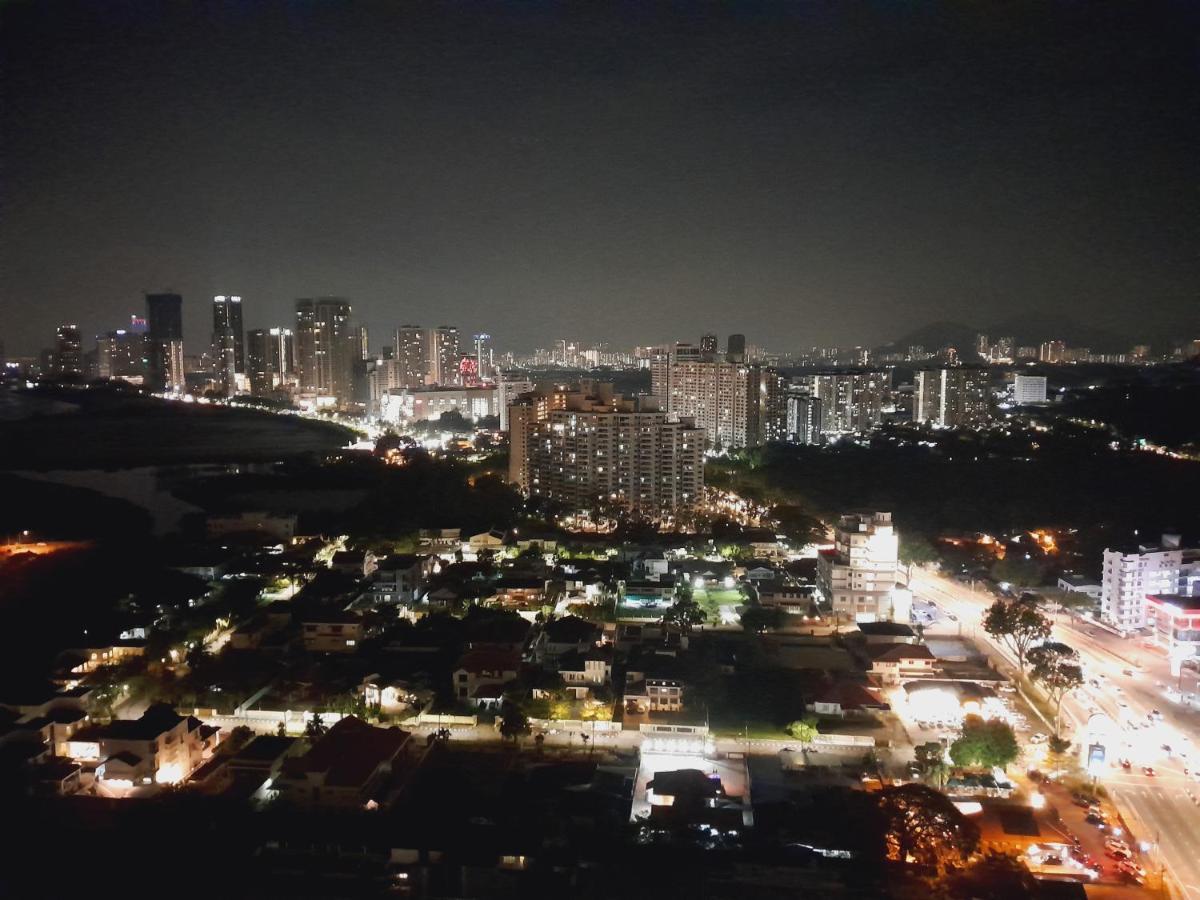 The Landmark Comfort Relax Spacious Sea View By Iz Tanjung Tokong Exteriör bild