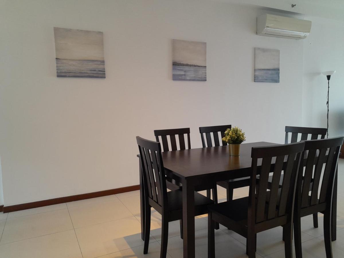 The Landmark Comfort Relax Spacious Sea View By Iz Tanjung Tokong Exteriör bild