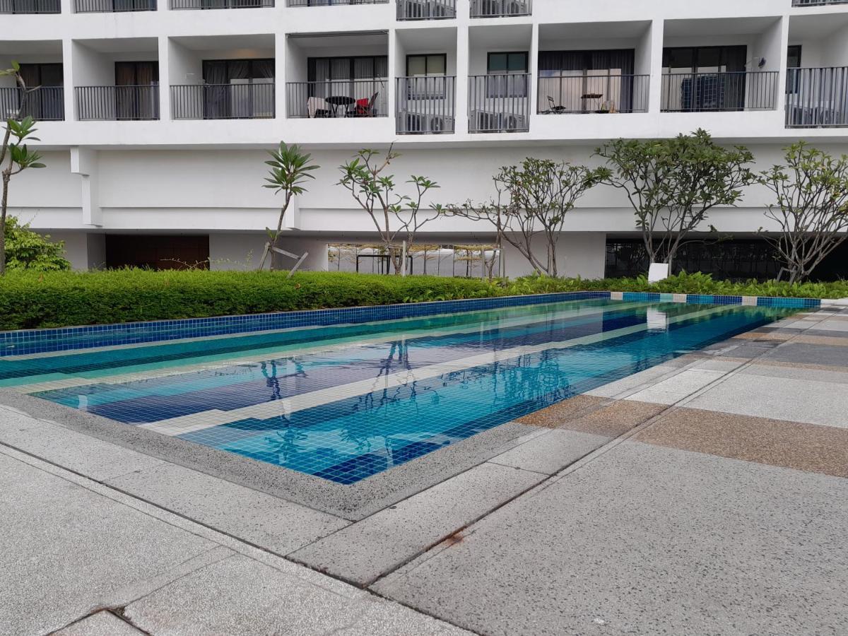 The Landmark Comfort Relax Spacious Sea View By Iz Tanjung Tokong Exteriör bild
