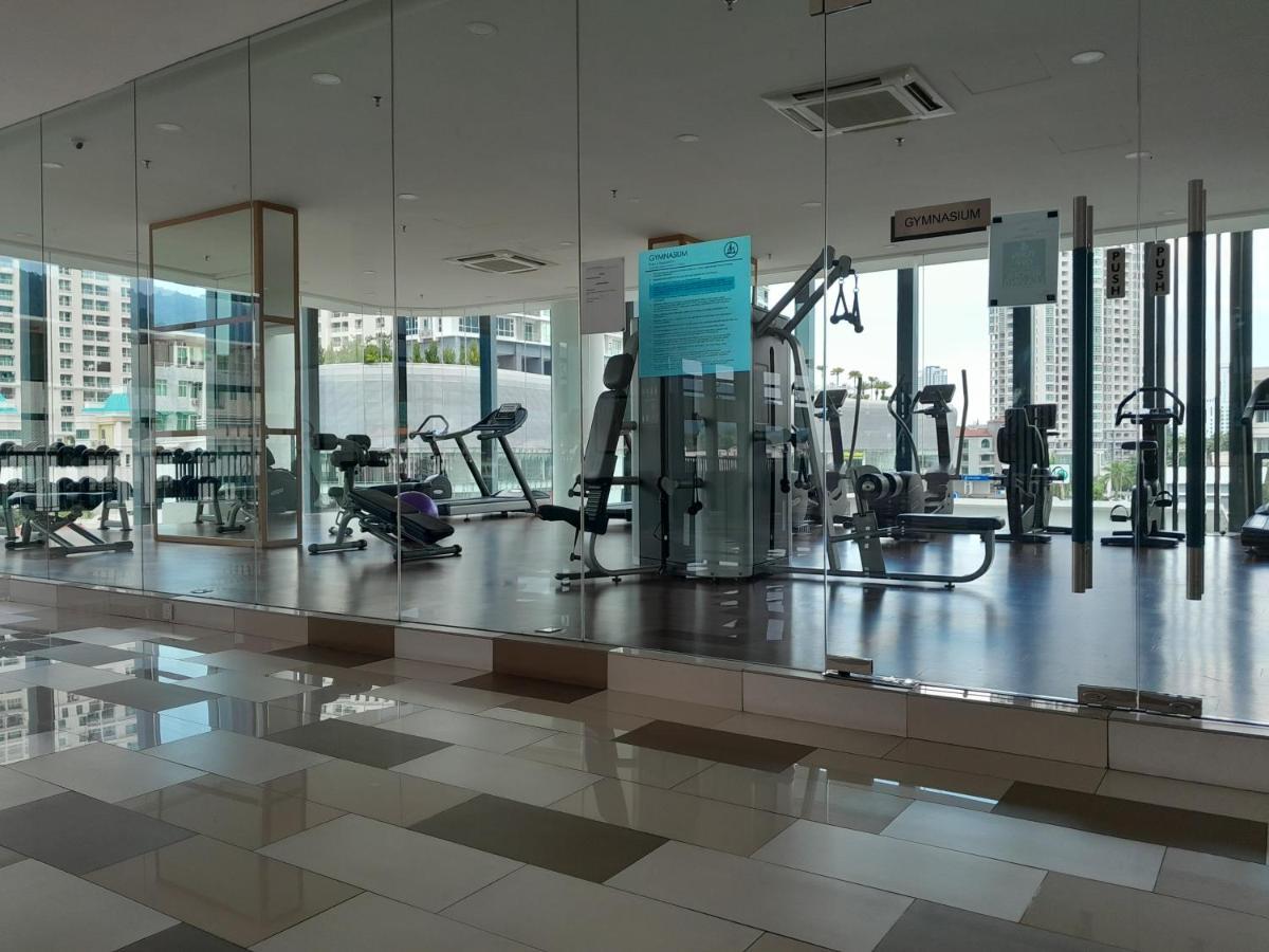 The Landmark Comfort Relax Spacious Sea View By Iz Tanjung Tokong Exteriör bild