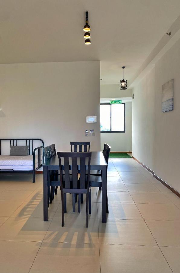 The Landmark Comfort Relax Spacious Sea View By Iz Tanjung Tokong Exteriör bild