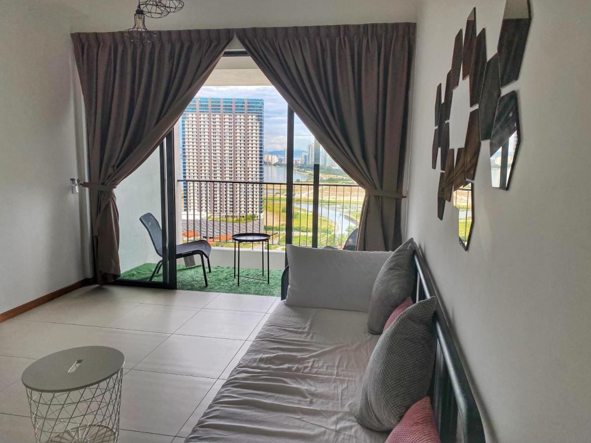 The Landmark Comfort Relax Spacious Sea View By Iz Tanjung Tokong Exteriör bild