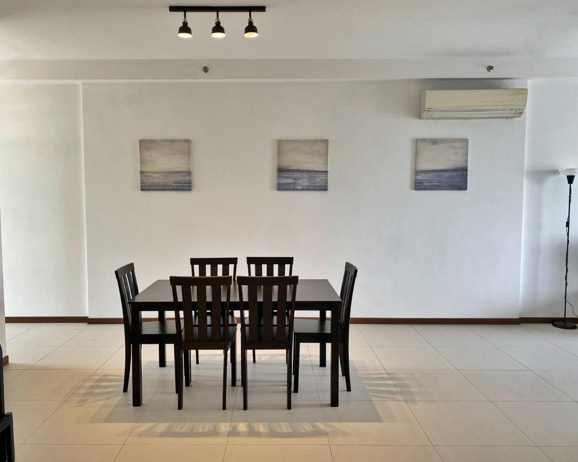 The Landmark Comfort Relax Spacious Sea View By Iz Tanjung Tokong Exteriör bild