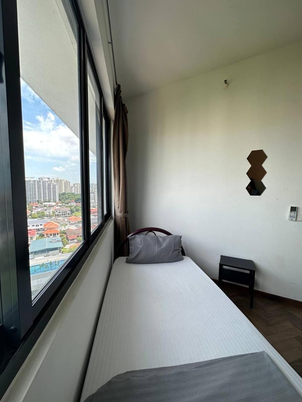 The Landmark Comfort Relax Spacious Sea View By Iz Tanjung Tokong Exteriör bild