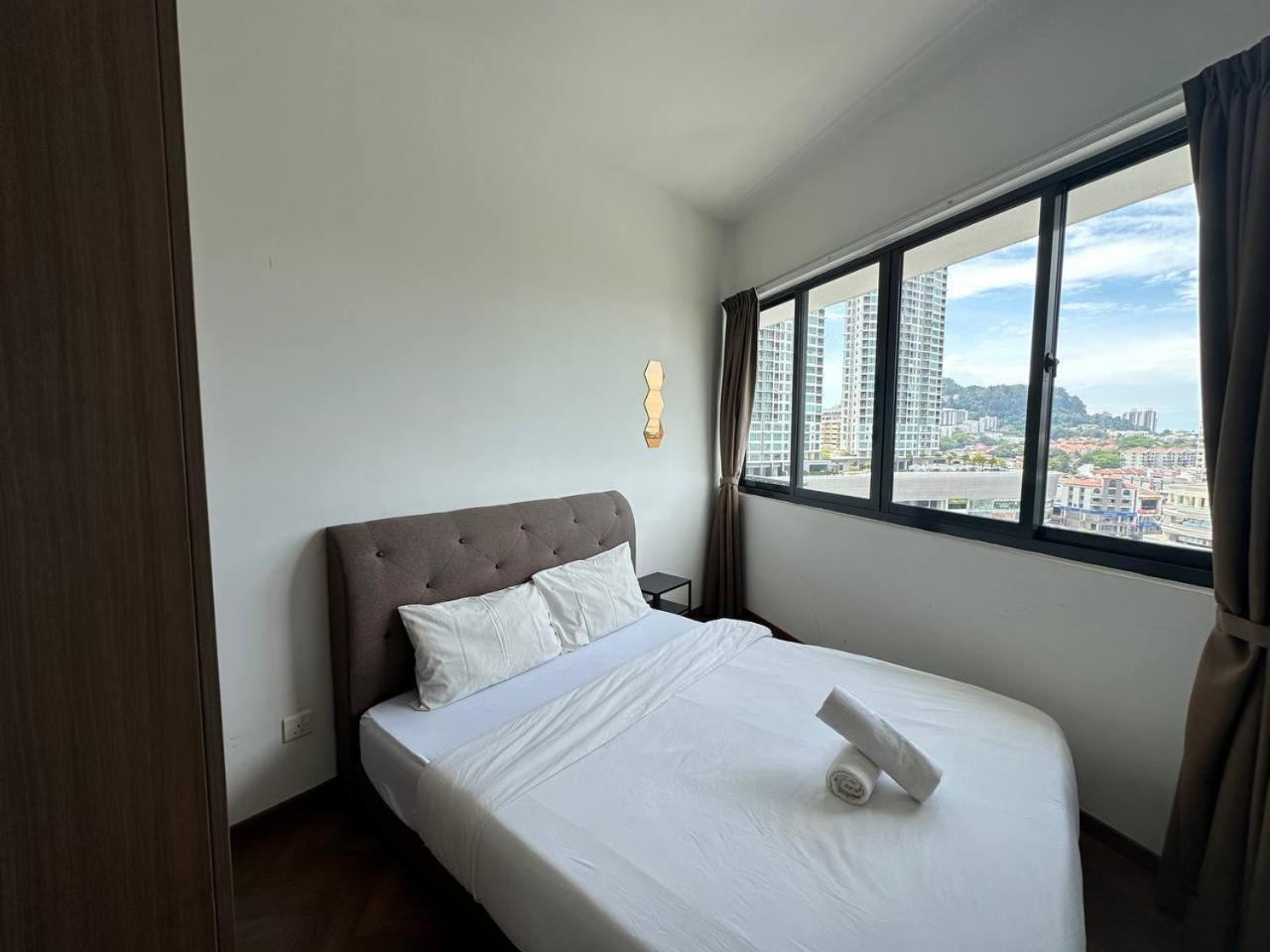 The Landmark Comfort Relax Spacious Sea View By Iz Tanjung Tokong Exteriör bild