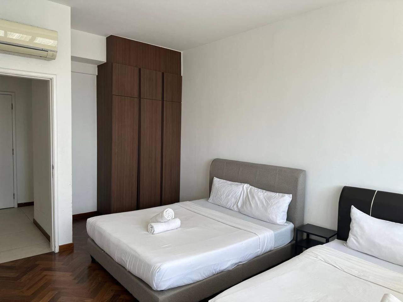 The Landmark Comfort Relax Spacious Sea View By Iz Tanjung Tokong Exteriör bild