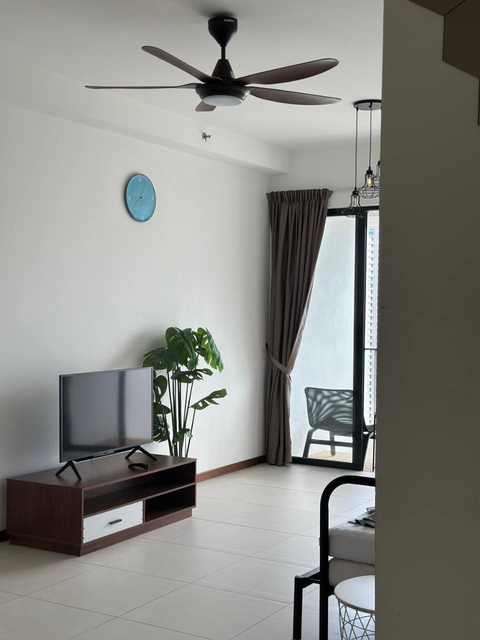 The Landmark Comfort Relax Spacious Sea View By Iz Tanjung Tokong Exteriör bild